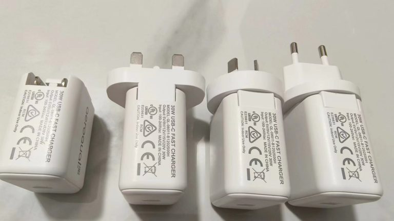 30W swappalbe plug charger